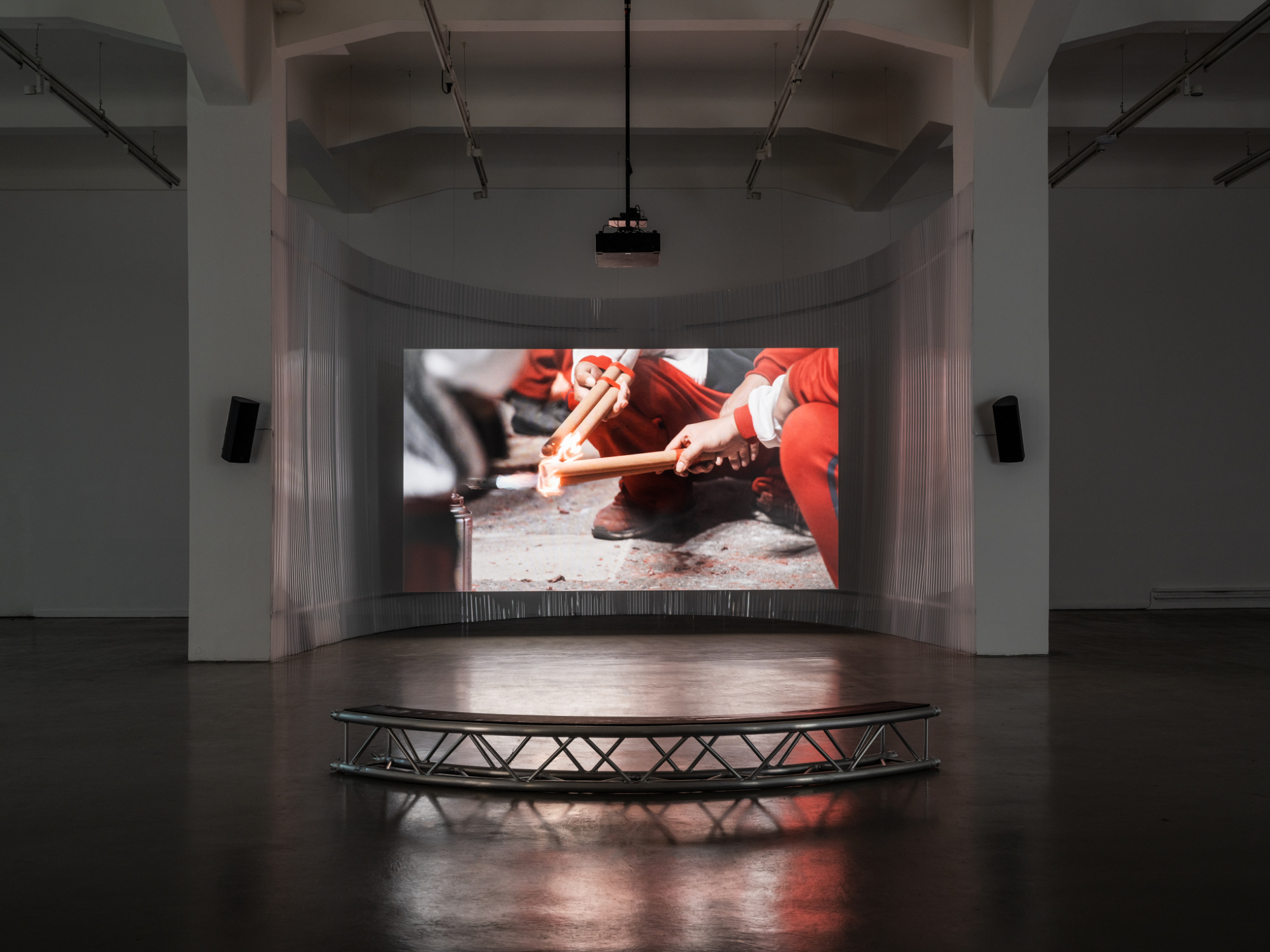 Yalda Afsah HEAT, 2026 Installation view, Kunsthaus Hamburg © VG Bild-Kunst, Bonn 2026 Photo: Fred Dott