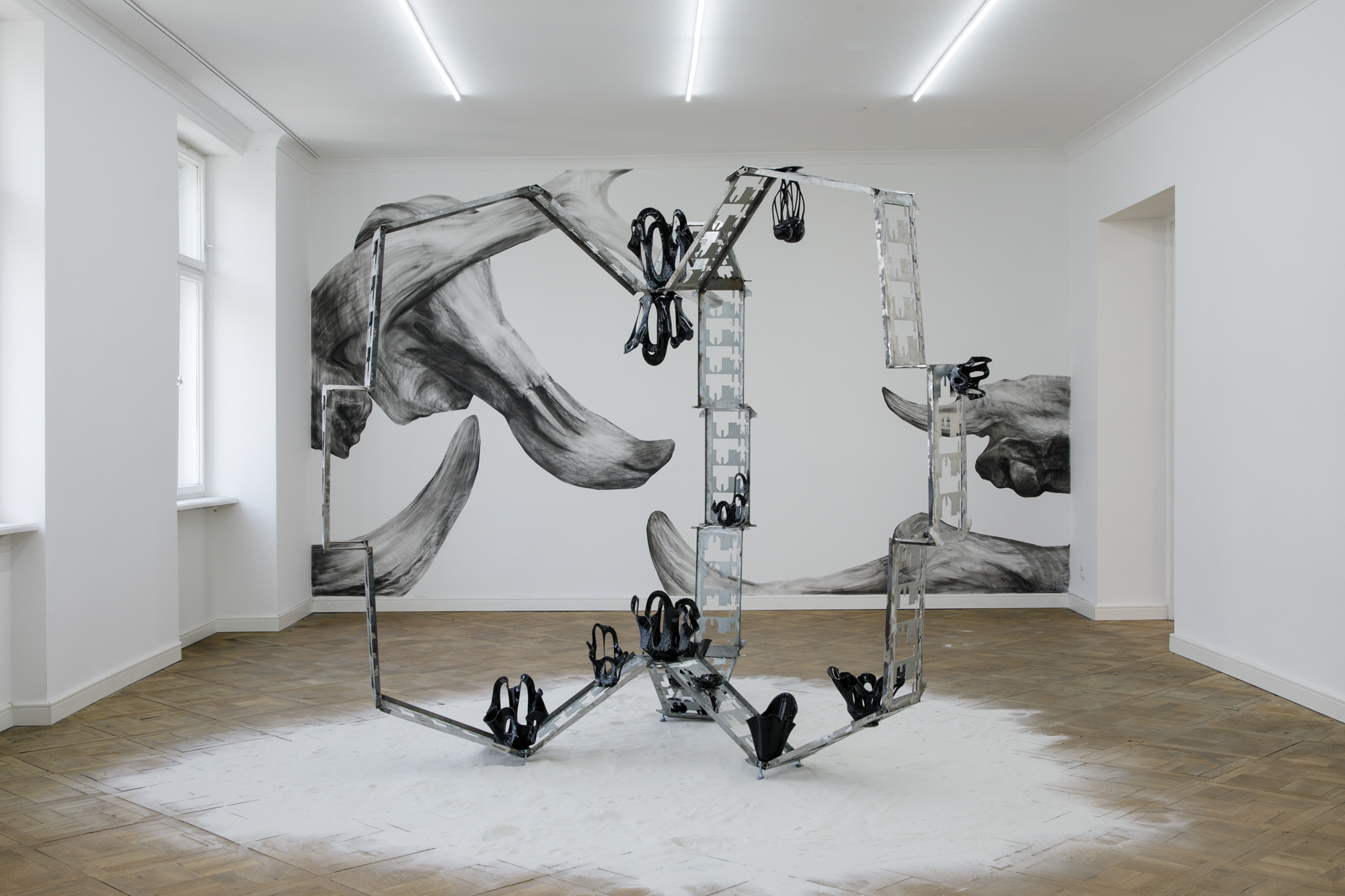 “What Happens on Earth Stays on Earth”, installation view, photo: bliss gallery 