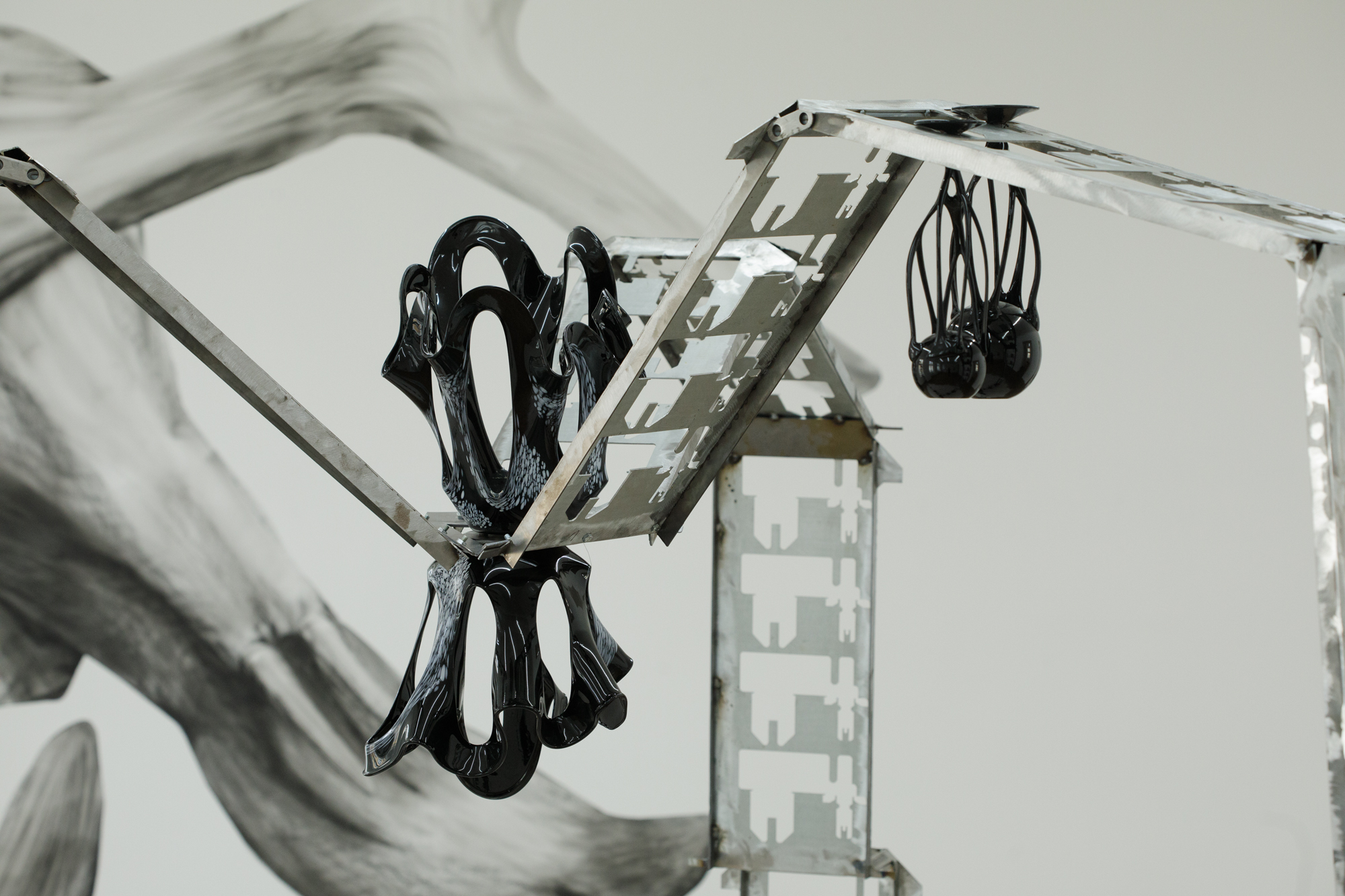 Magdalena Lazar, “What Happens on Earth Stays on Earth”, 2026, metal, glass, approx. 220 x 300 x 300 cm, detail, photo: bliss gallery