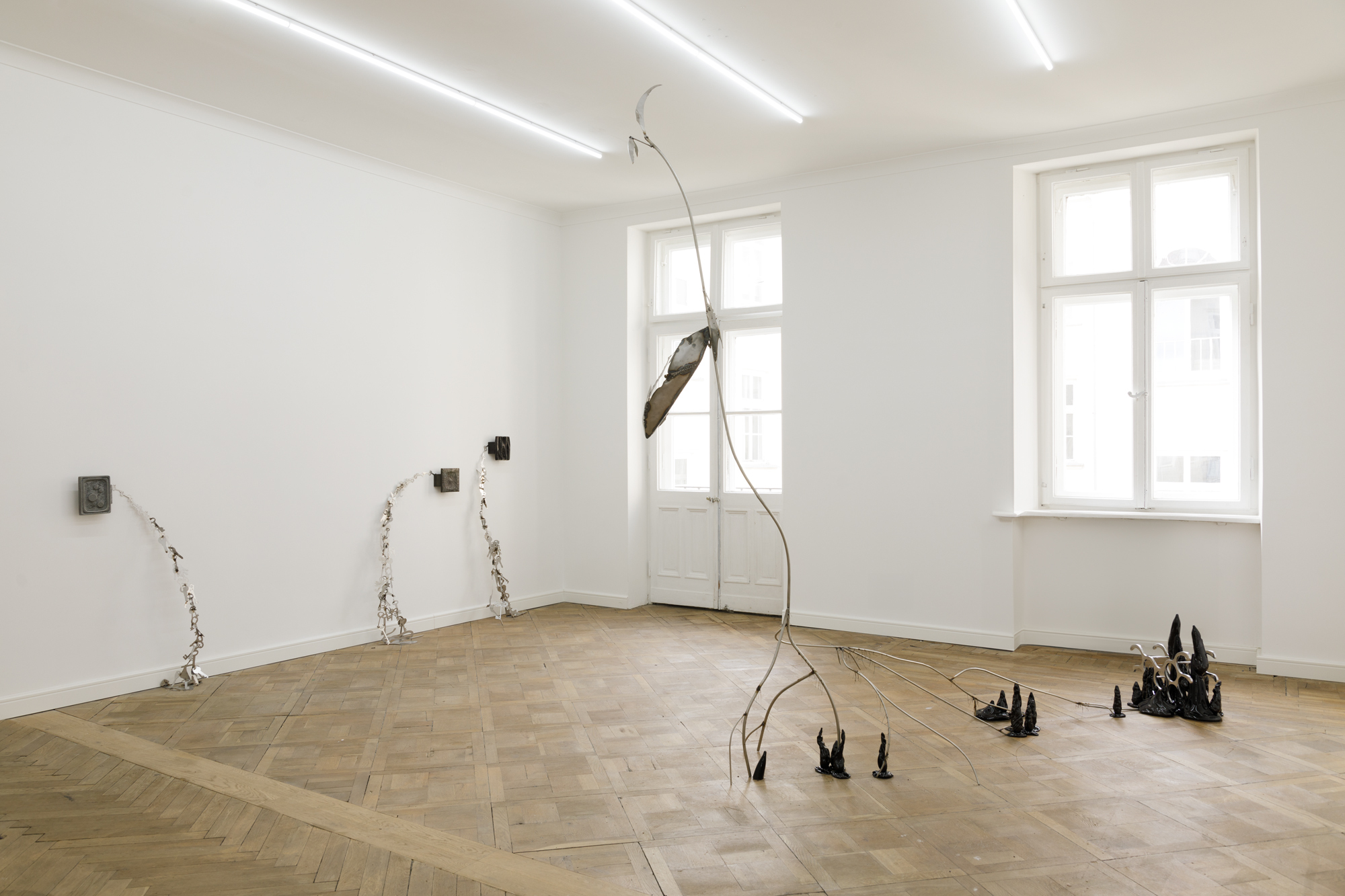 “What Happens on Earth Stays on Earth”, installation view, photo: bliss gallery 