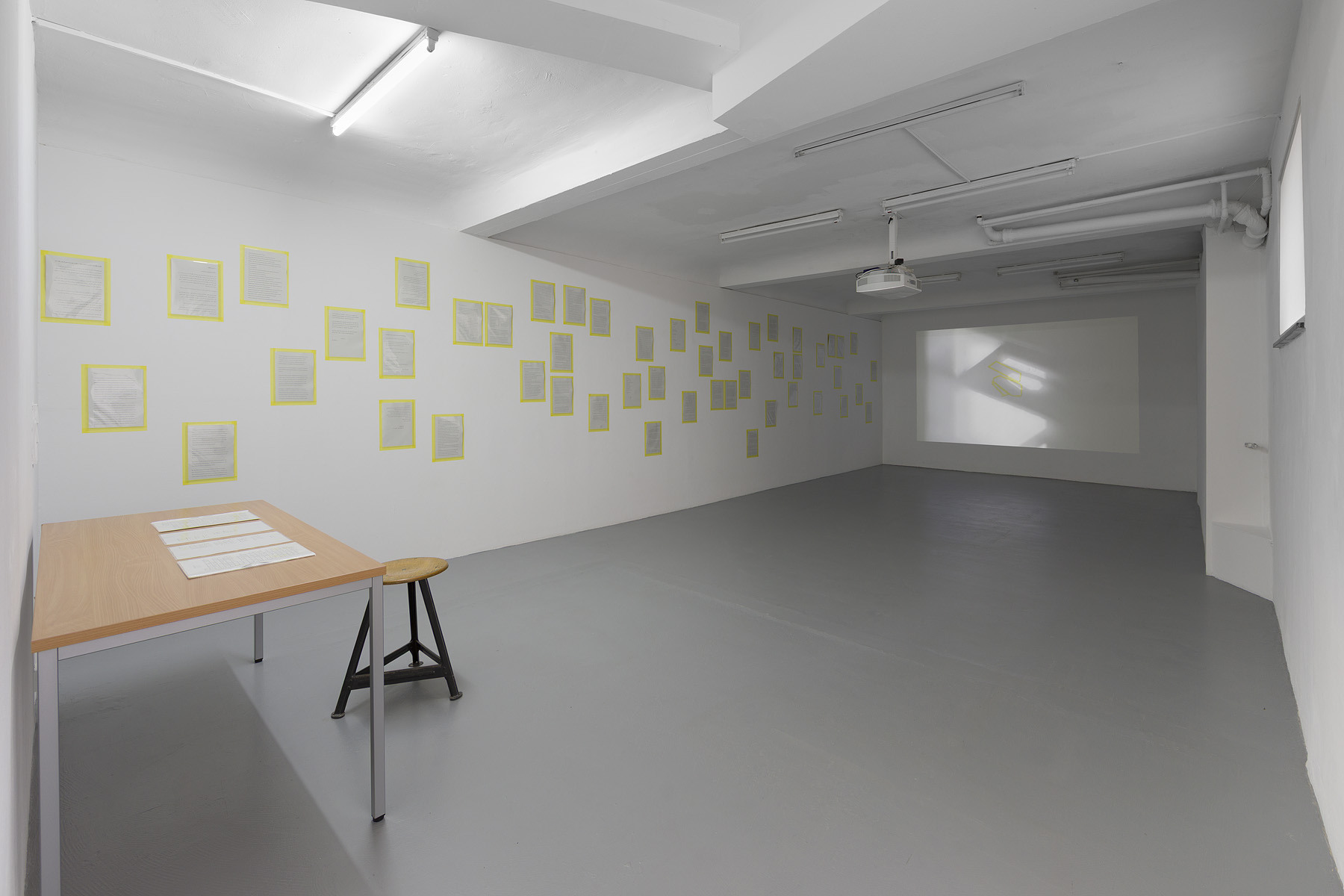 DIE SONNE SCHEINT NOCH., 2021–2026, each 13 Min. 40 Sek., diptych, digital video, colour, no sound, letters printed on paper, each 21 x 29,7 cm, © basis e.V., photo: Ivan Murzin