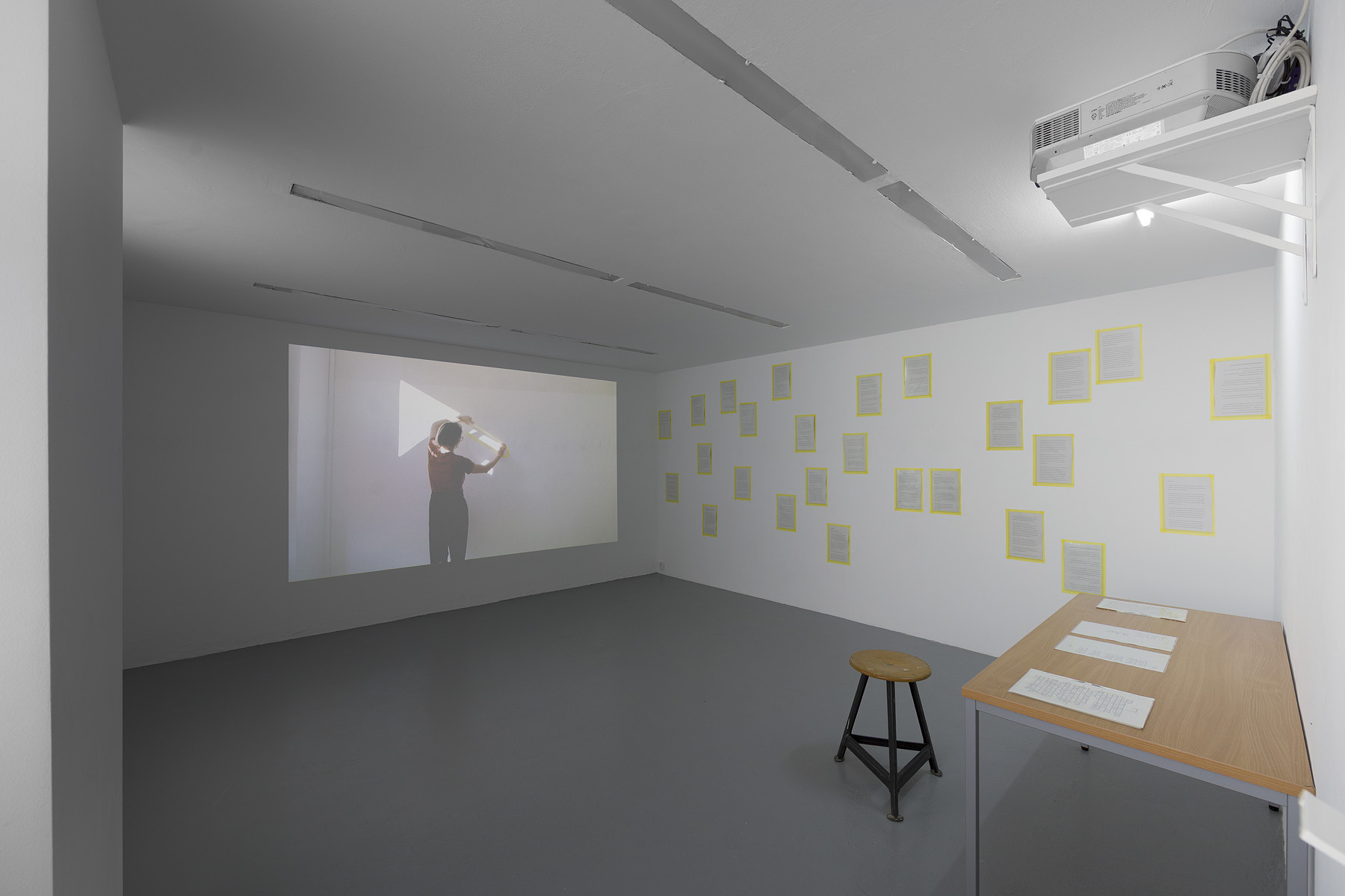 DIE SONNE SCHEINT NOCH., 2021–2026, each 13 Min. 40 Sek., diptych, digital video, colour, no sound, letters printed on paper, each 21 x 29,7 cm, © basis e.V., photo: Ivan Murzin