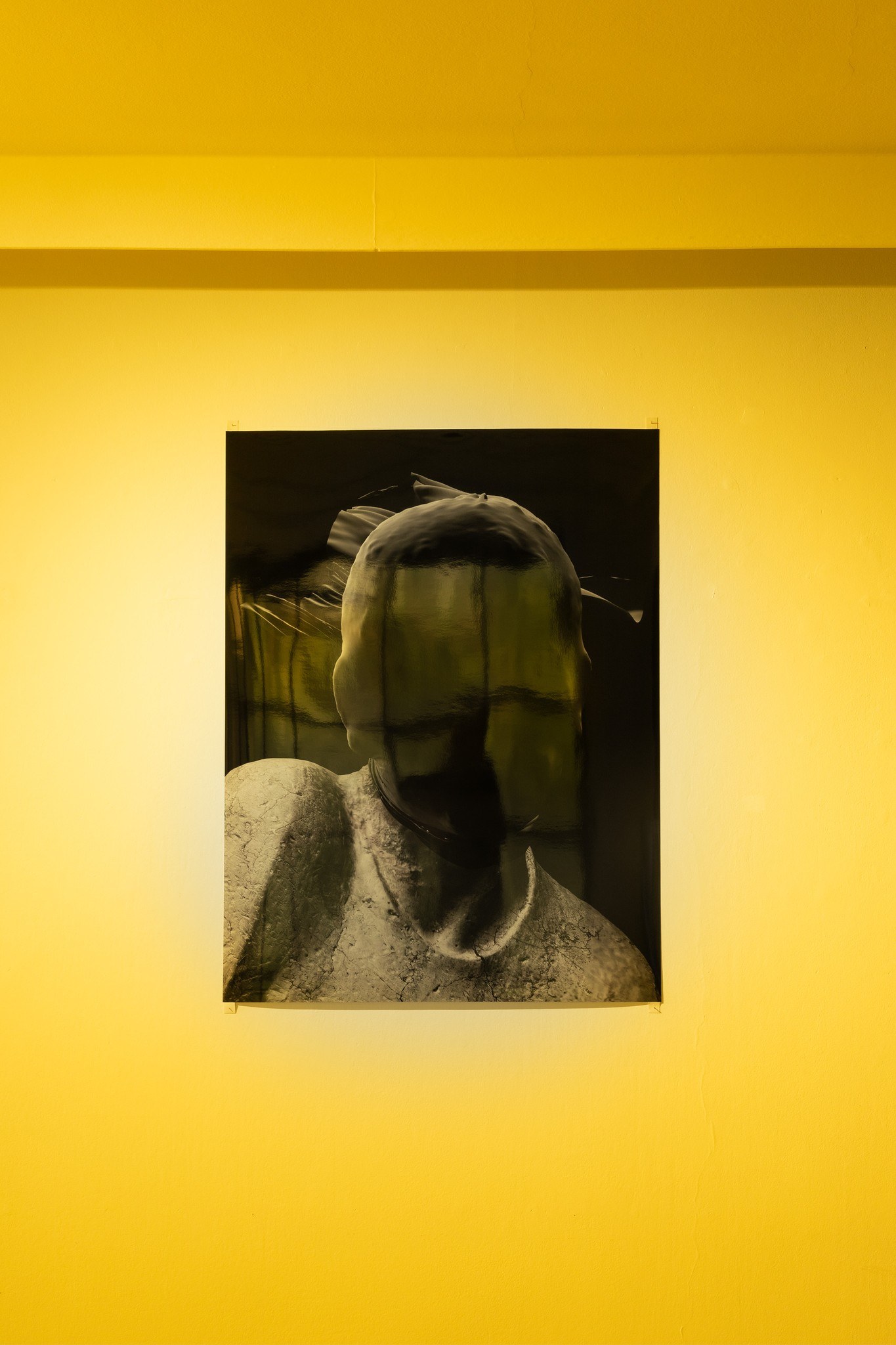 Hynek Alt, Untitled (headless), 2026, C-print, 75 × 100 cm. Photo: Hynek Alt
