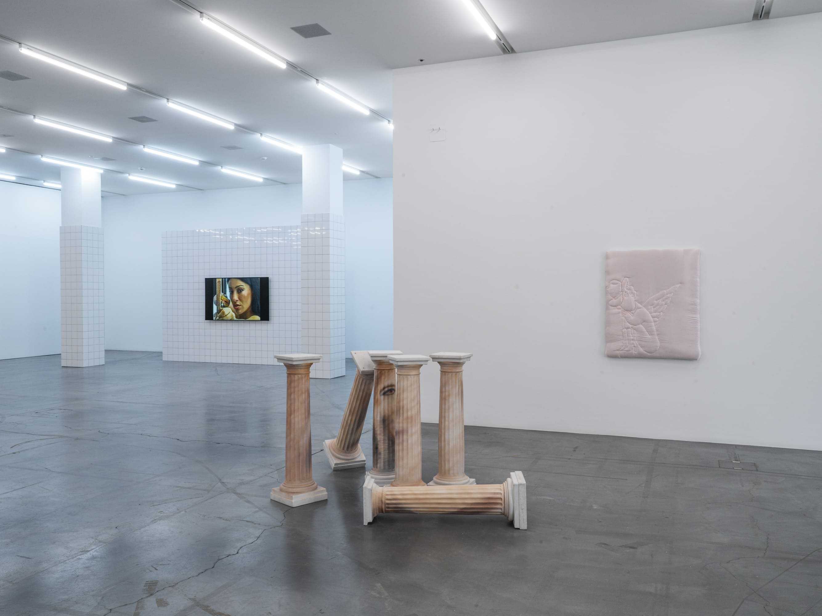Exhibition view Sammlung &: Sylvie Fleury Shamiran Istifan, She-Devils on Wheels Angels on Heels, Migros Museum für Gegenwartskunst, 2026, © Shamiran Istifan. Photo: Studio Stucky.
