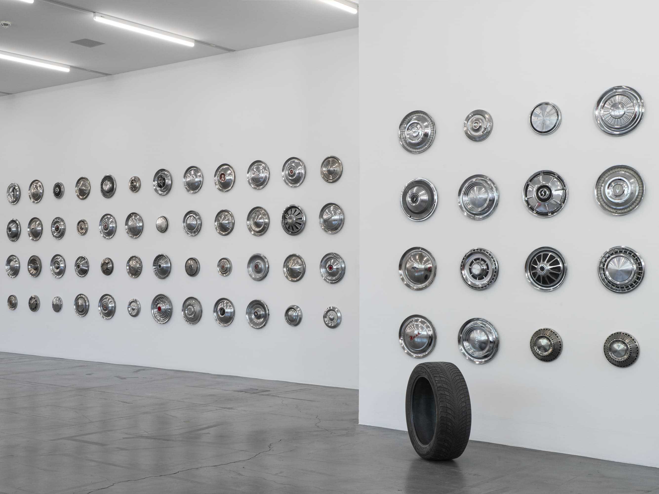 Exhibition view Sammlung &: Sylvie Fleury Shamiran Istifan, She-Devils on Wheels Angels on Heels, Migros Museum für Gegenwartskunst, 2026. Sylvie Fleury, She-Devils on Wheels – Headquarters, 1997, © Sylvie Fleury. Photo: Studio Stucky.